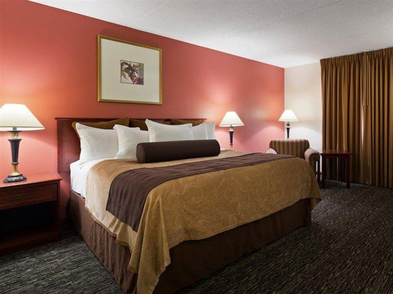 Chicago Club Inn & Suite Оукбрук Теръс Екстериор снимка