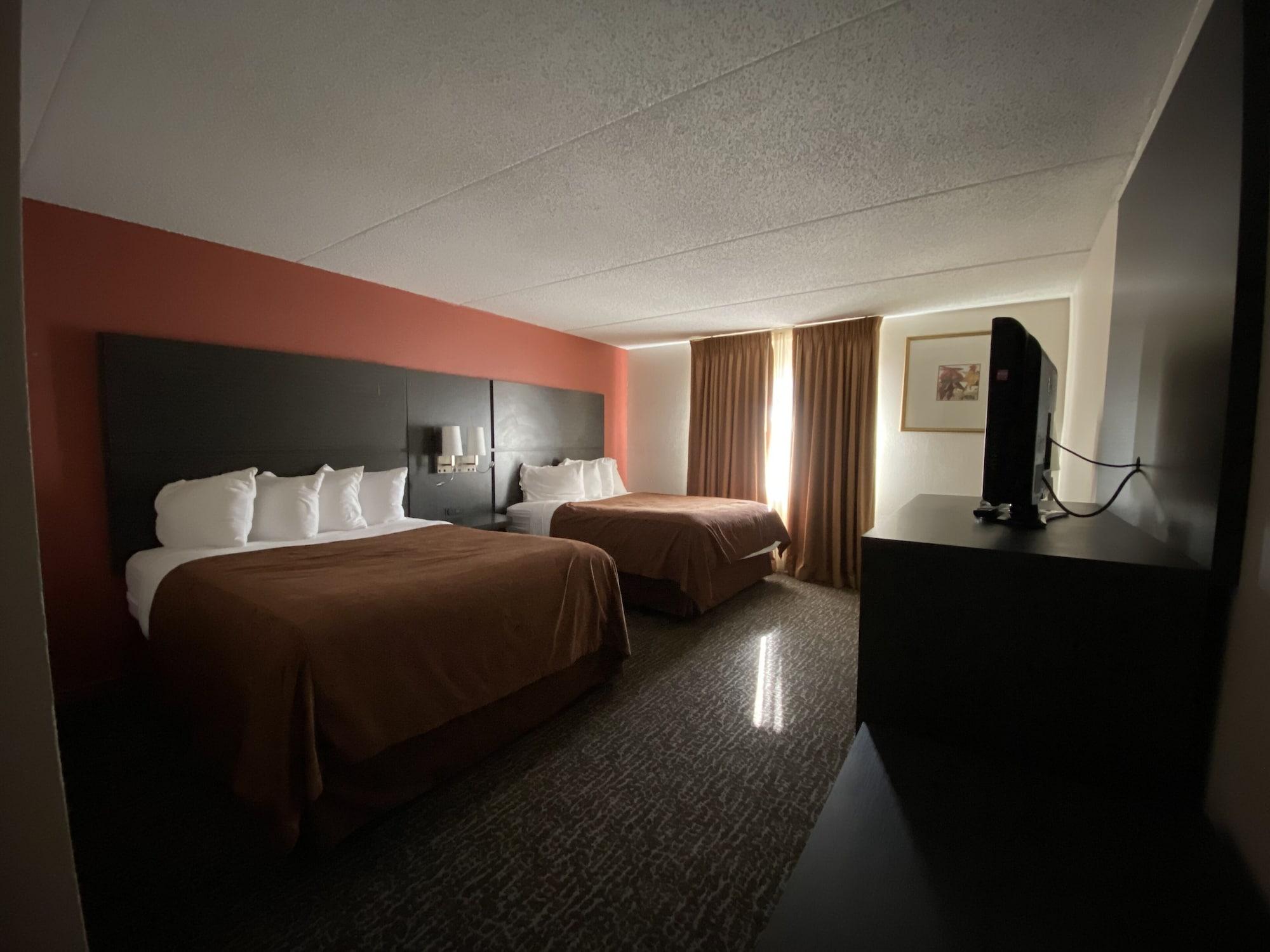 Chicago Club Inn & Suite Оукбрук Теръс Екстериор снимка