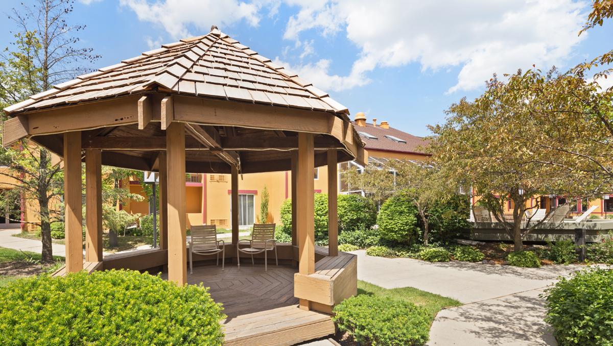 Chicago Club Inn & Suite Оукбрук Теръс Екстериор снимка