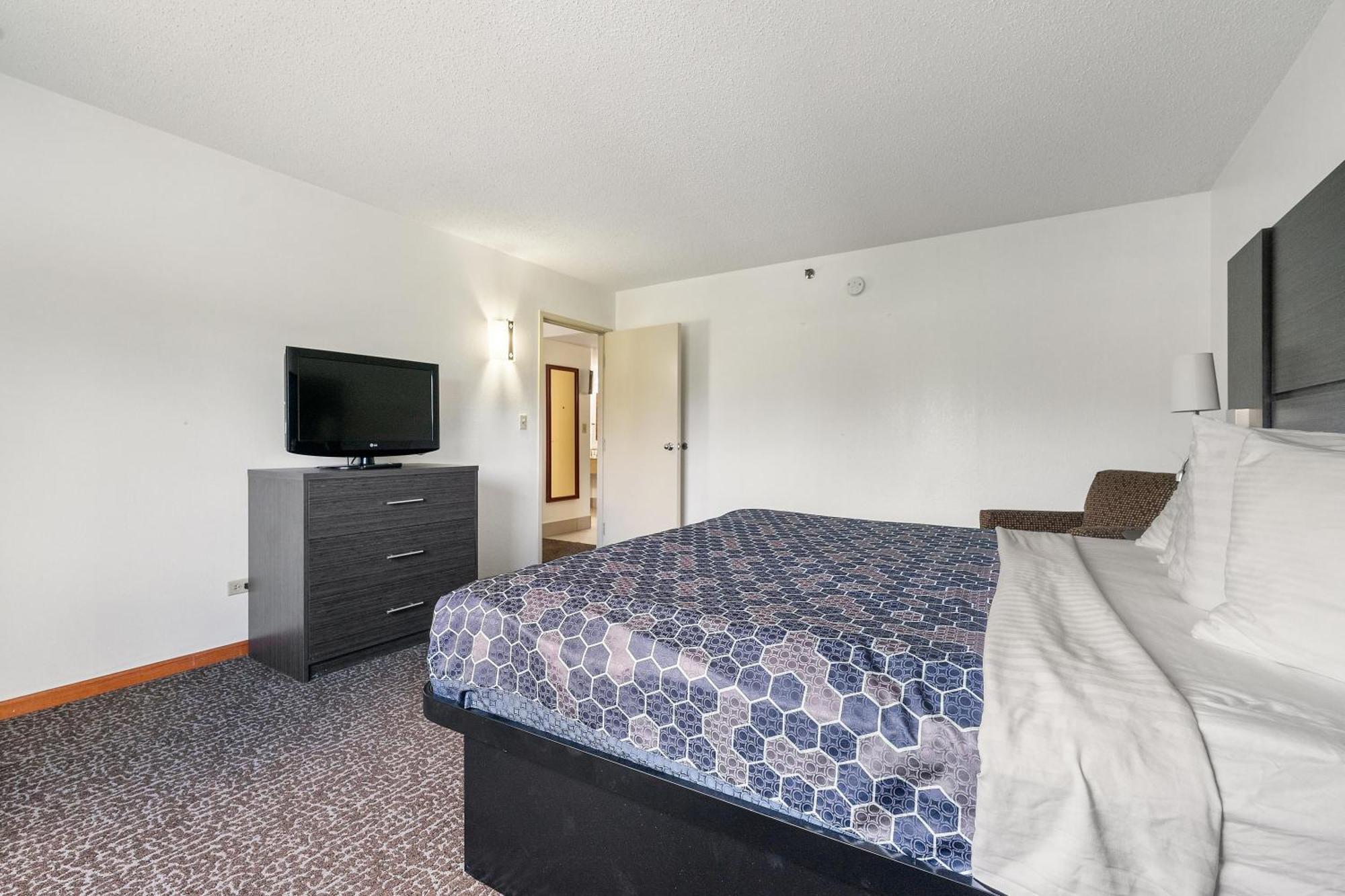 Chicago Club Inn & Suite Оукбрук Теръс Стая снимка