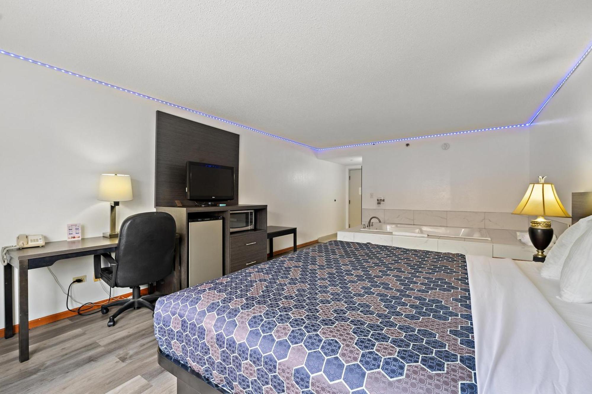 Chicago Club Inn & Suite Оукбрук Теръс Екстериор снимка